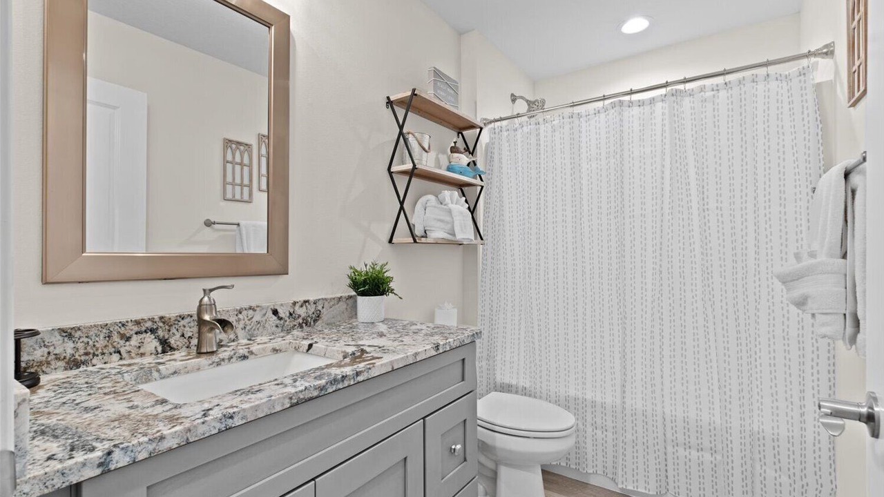 Photo of Bathroom in Navarre