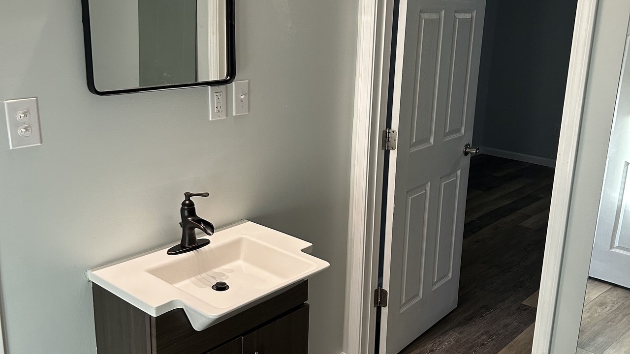 Photo of Bathroom in Du Quoin