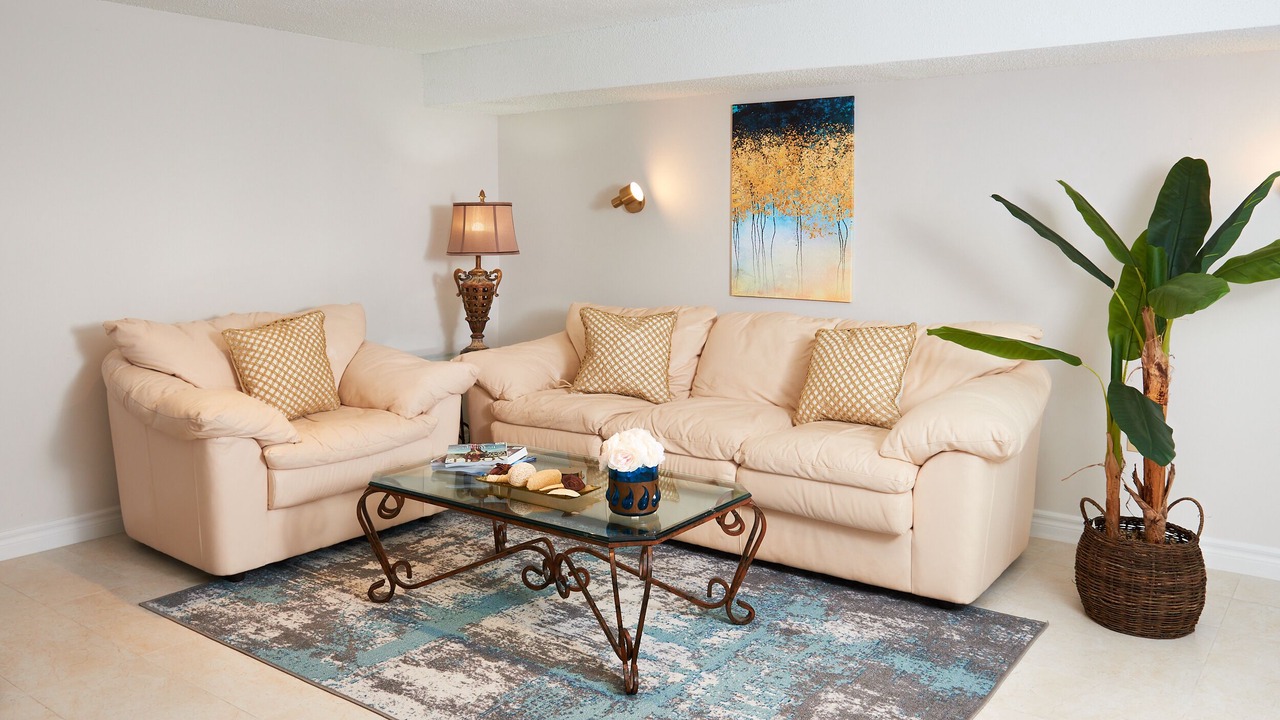 Photo of Livingroom in Aurora