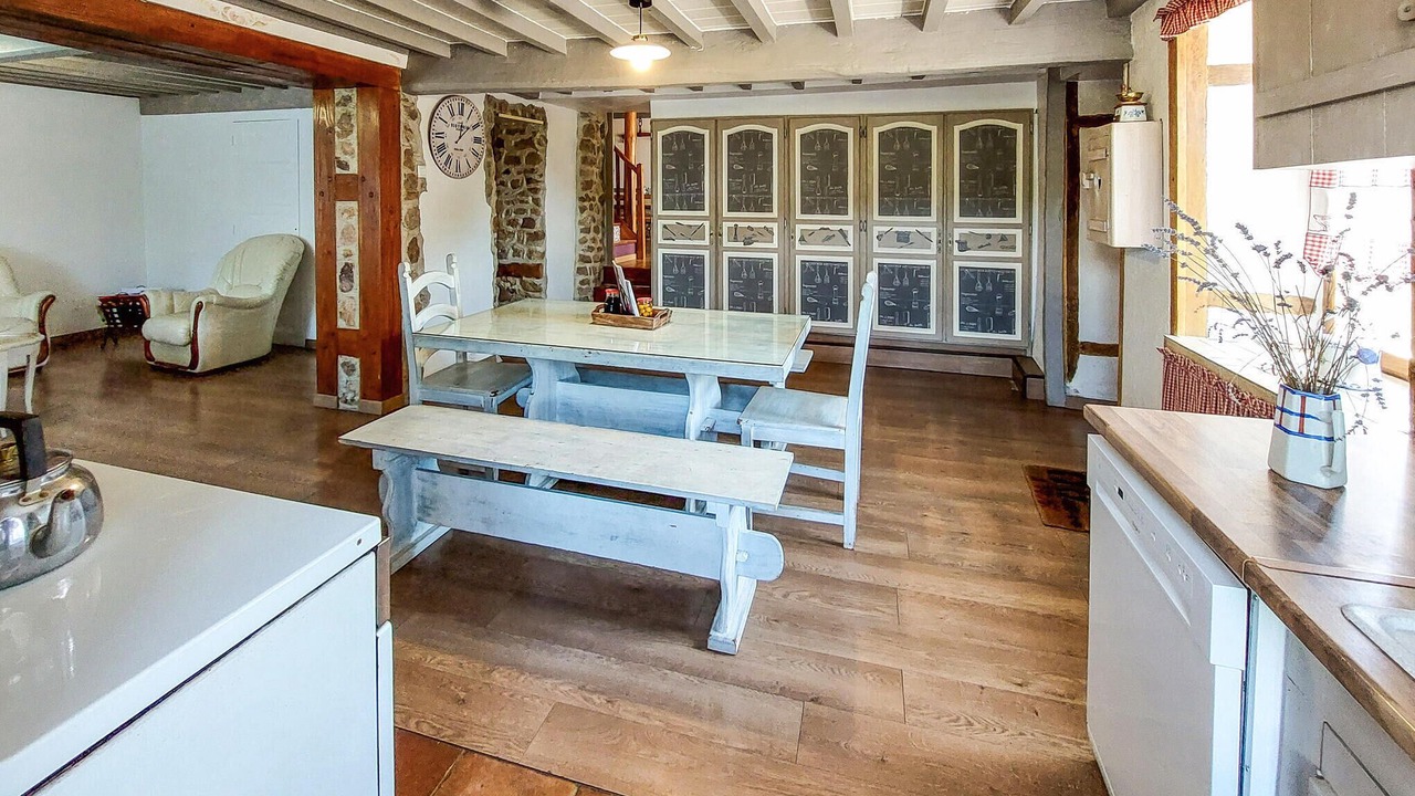 Photo of Others in Champoly