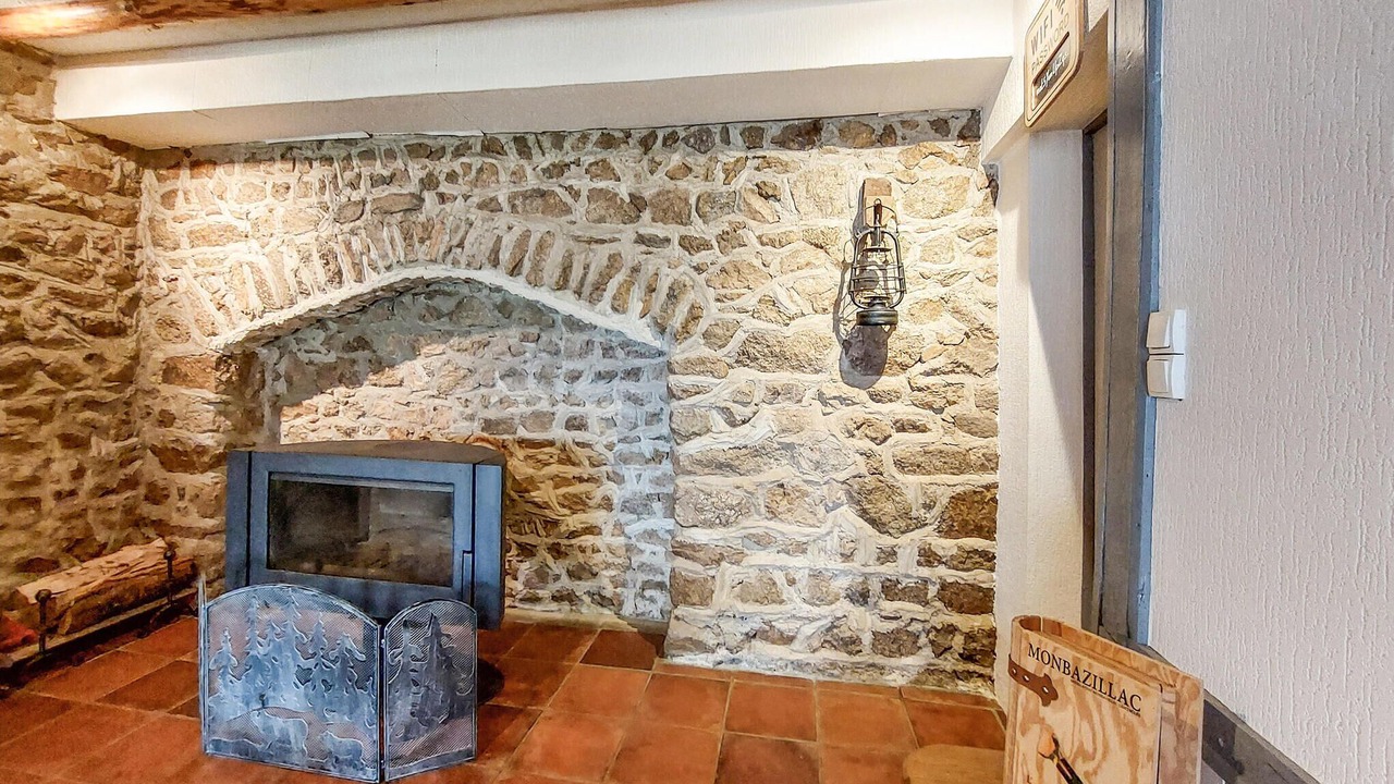 Photo of Bedroom in Champoly