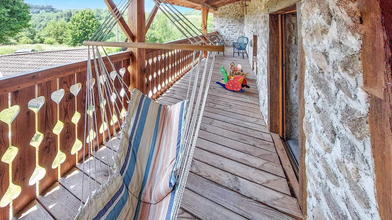 Photo of Others in Champoly