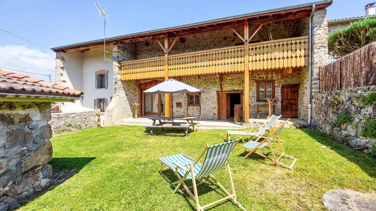 Photo of Others in Champoly