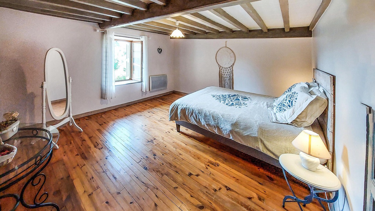 Photo of Others in Champoly