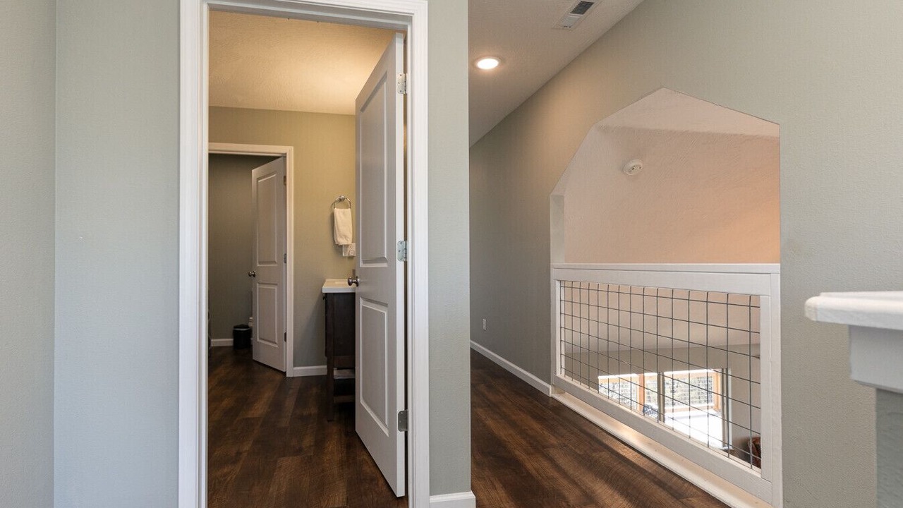 Photo of Bedroom in Kirbyville