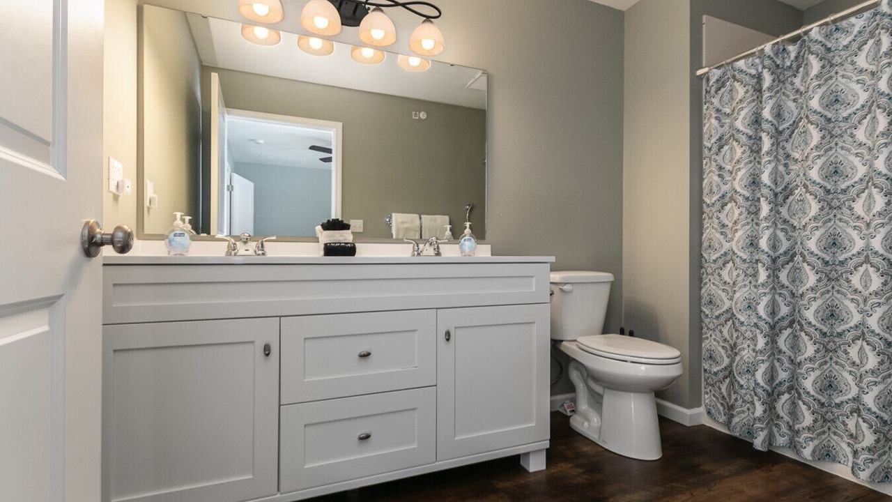 Photo of Bathroom in Kirbyville