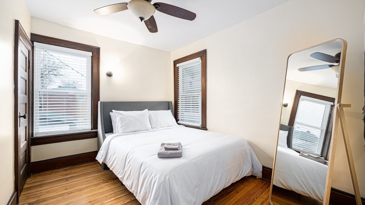 Photo of Bedroom in Old North Columbus