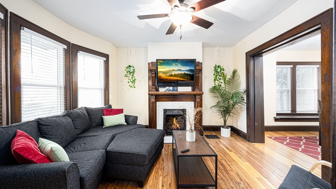 Photo of Livingroom in Old North Columbus