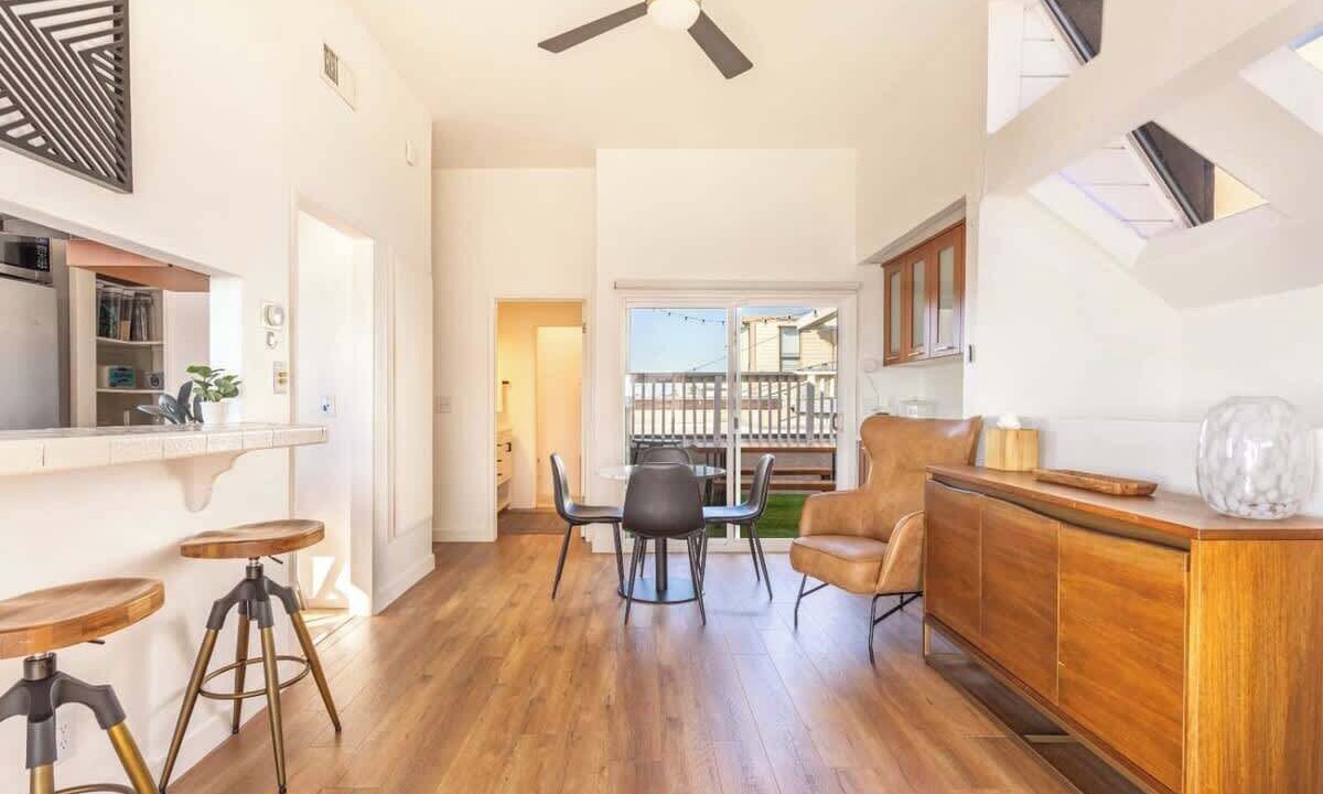 Photo of Patio Balcony in Gas Lamp Section