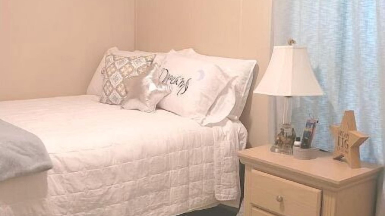 Photo of Bedroom in Sandy Hook