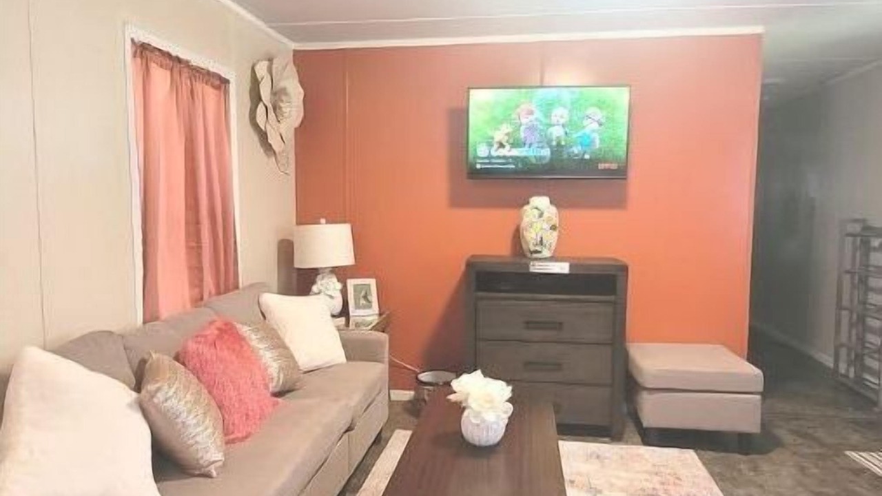Photo of Livingroom in Sandy Hook
