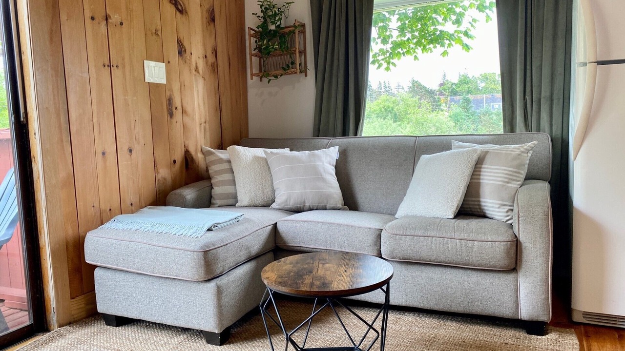 Photo of Livingroom in French River