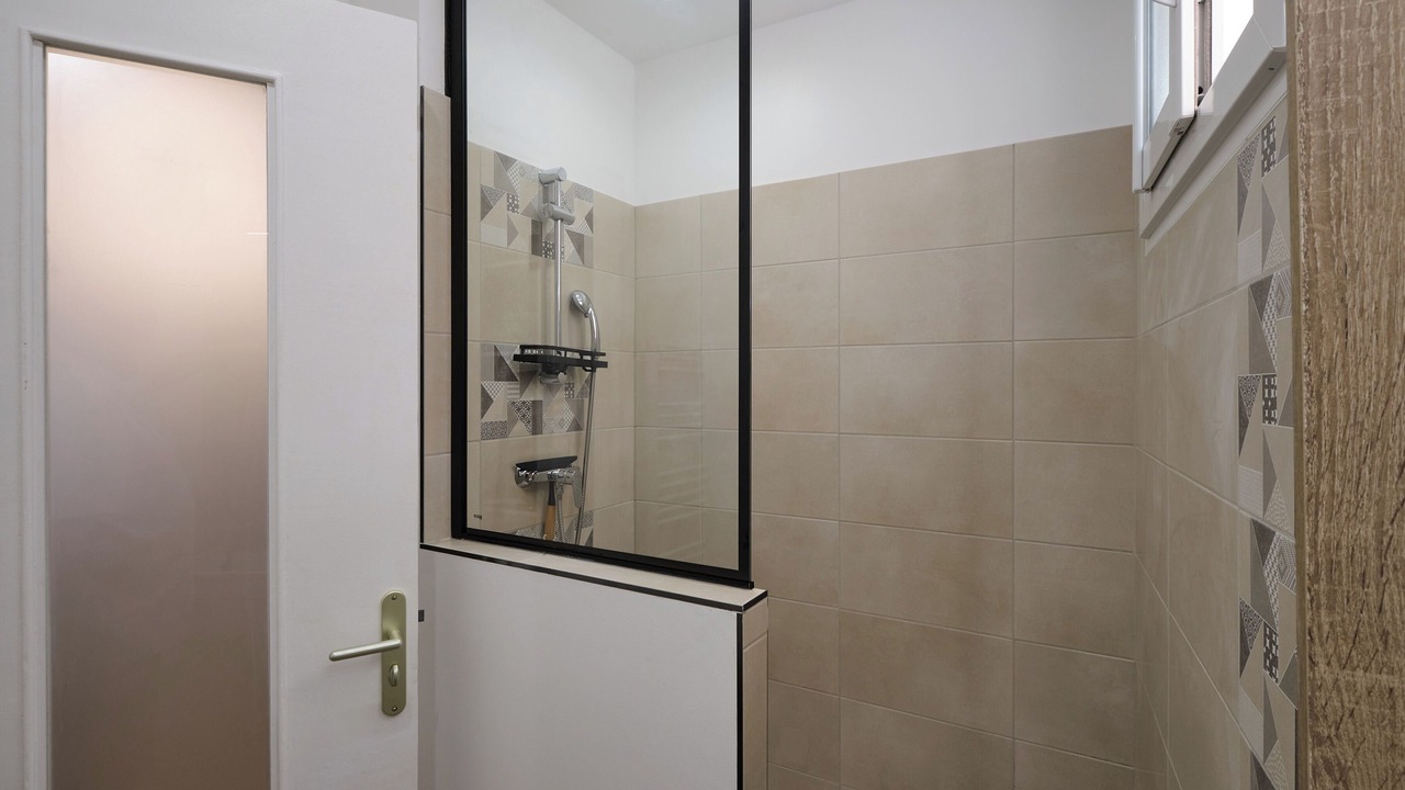 Photo of Bathroom in Limoux