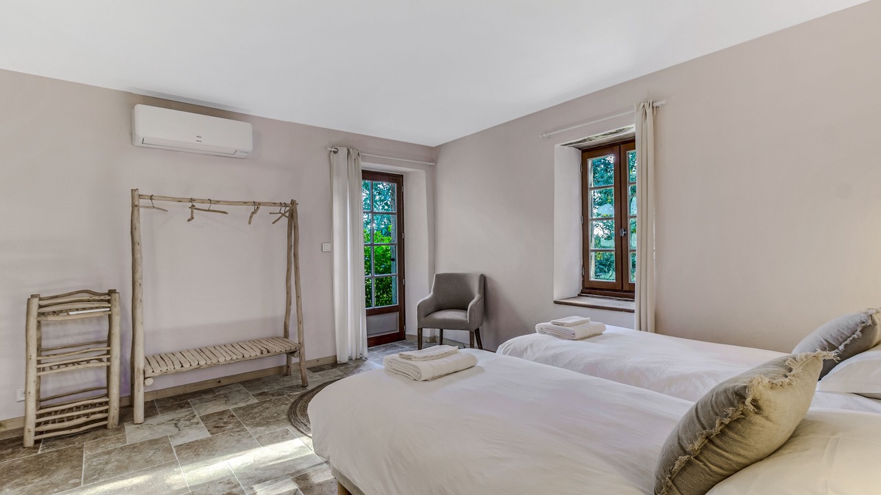 Photo of Bedroom in Saint-Leonard
