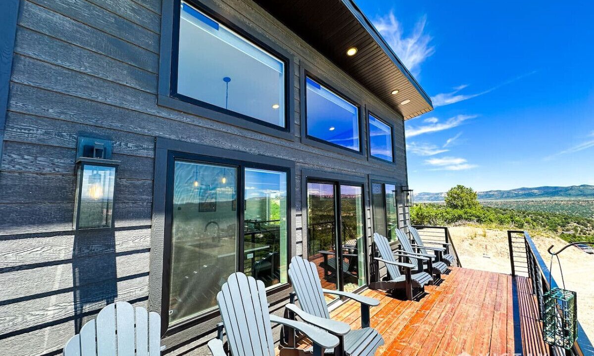 Photo of Patio Balcony in Mammoth Creek