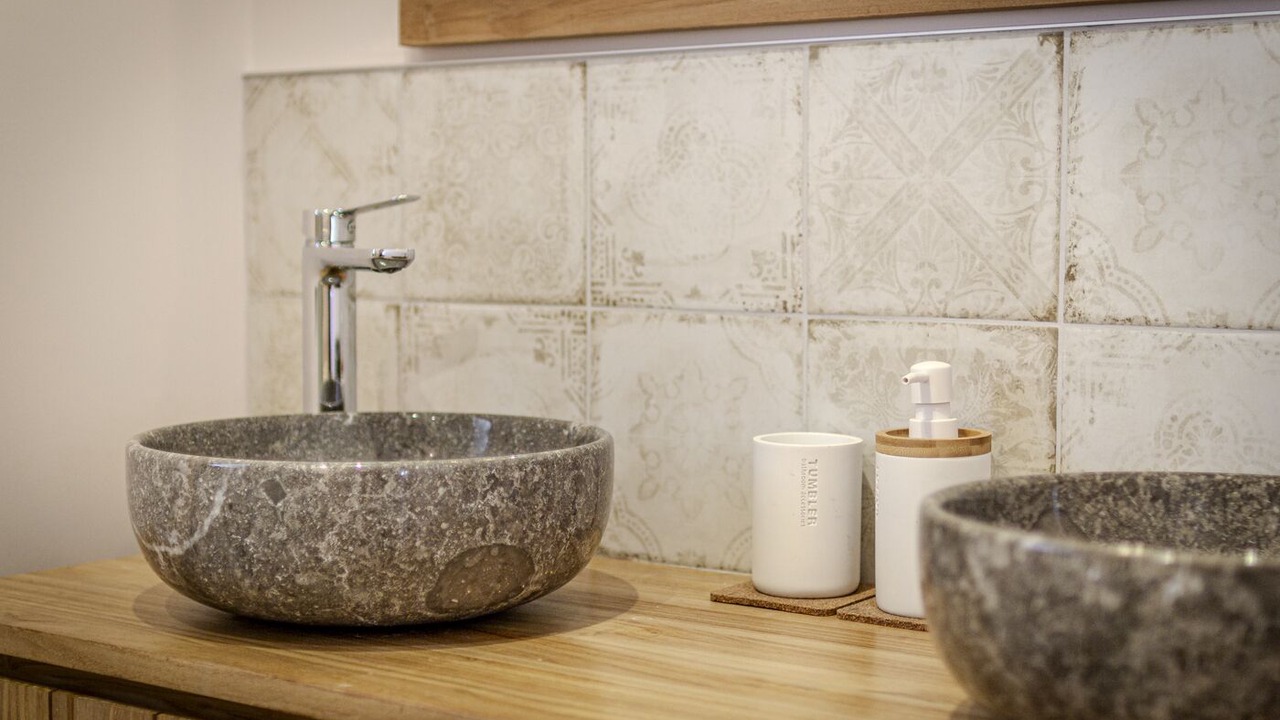 Photo of Bathroom in Saint-Leonard