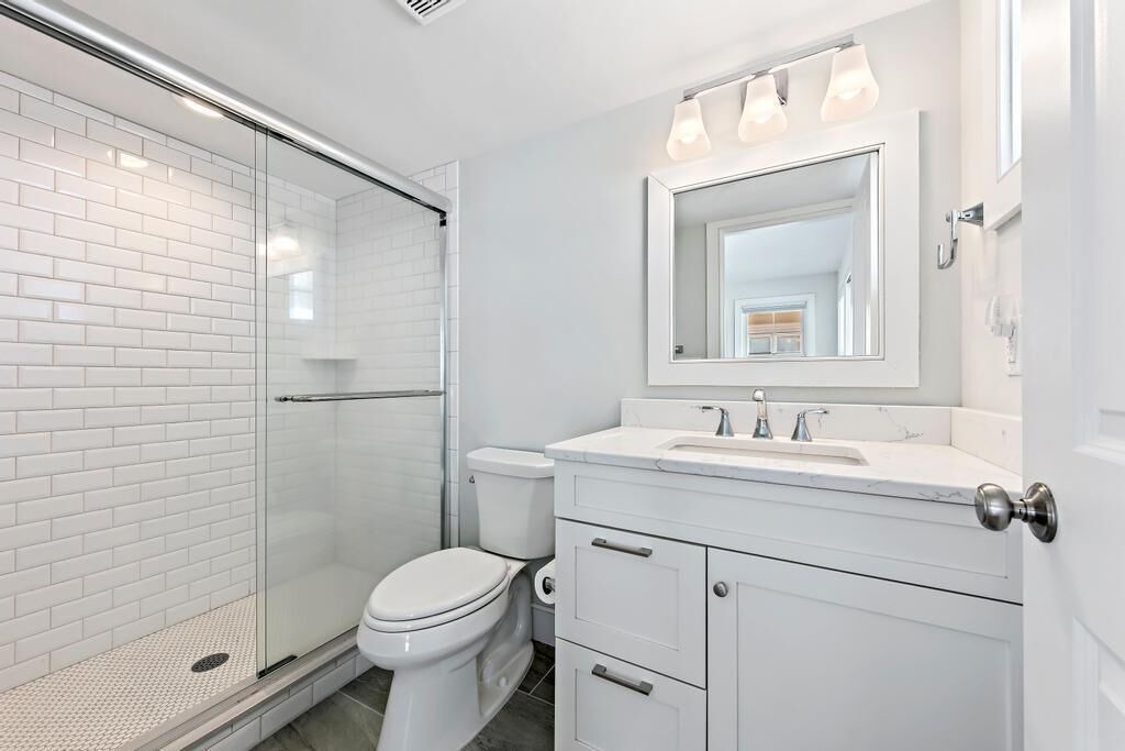 Photo of Bathroom in South Beach Haven