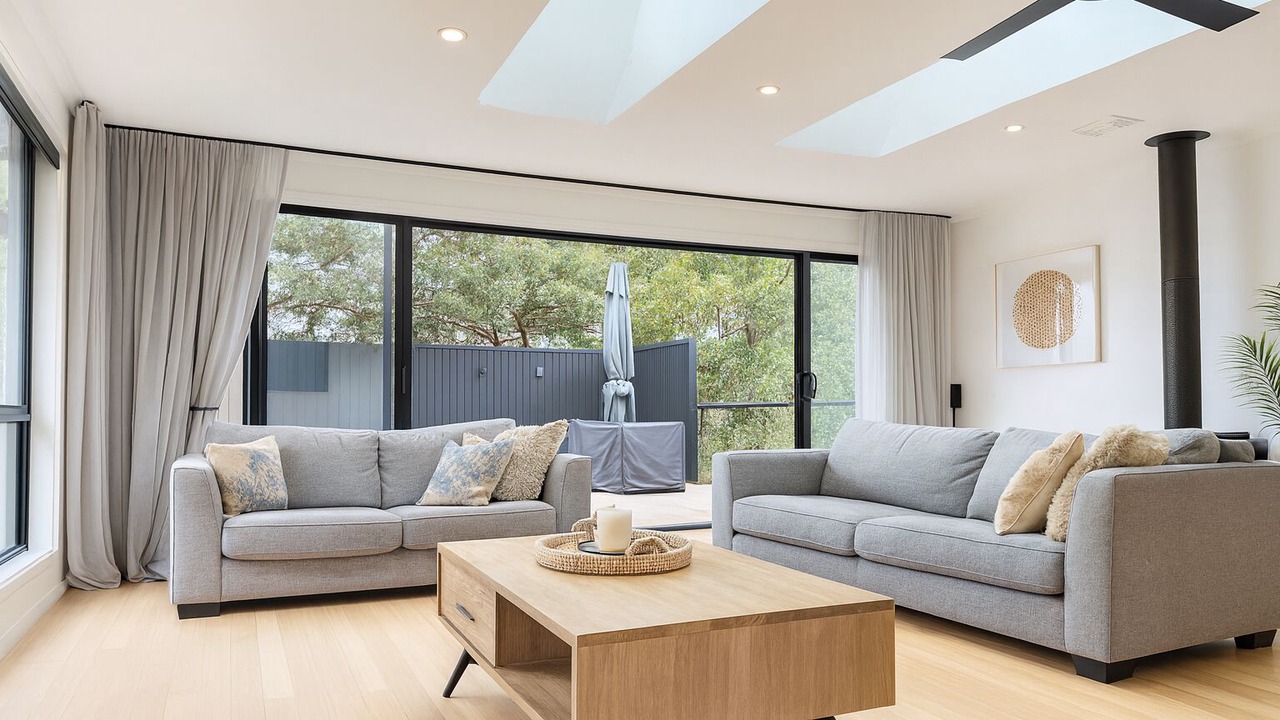 Photo of Livingroom in Rhyll