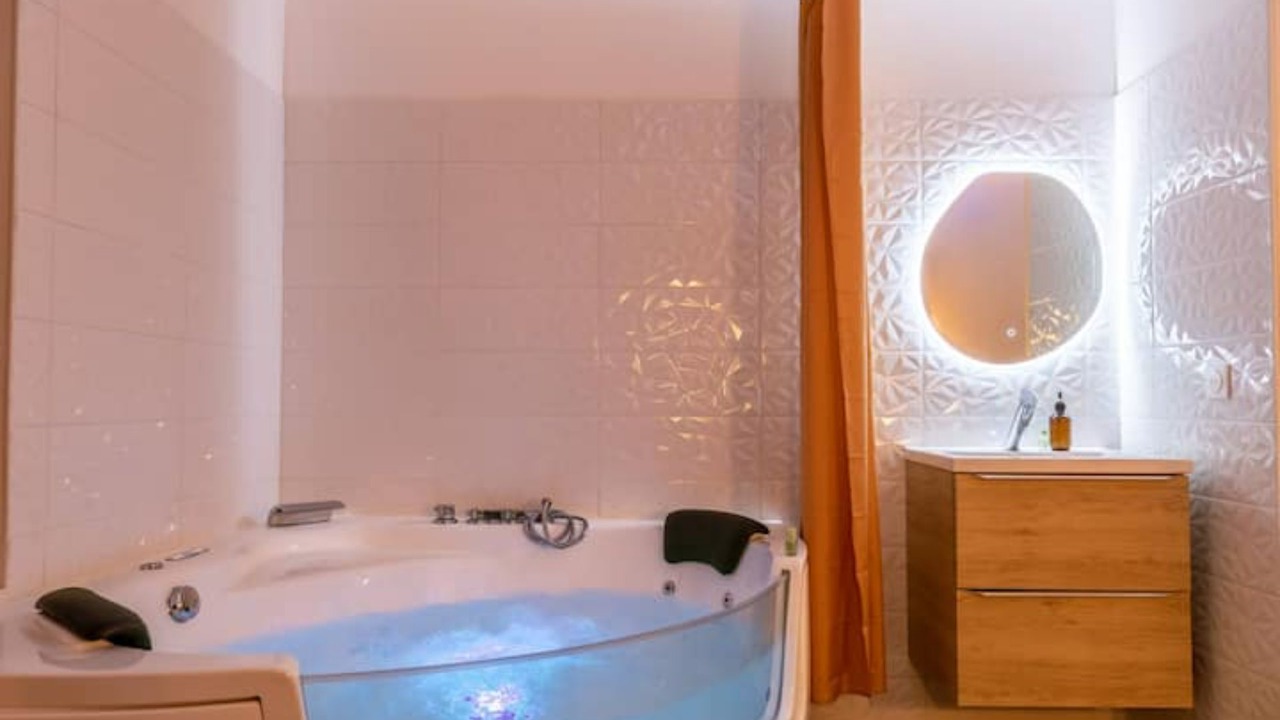 Photo of Bathroom in Thiers
