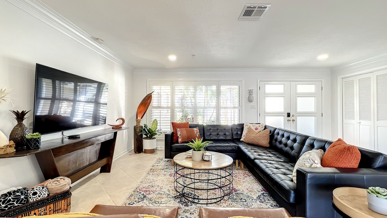 Photo of Livingroom in Cocoa Isles