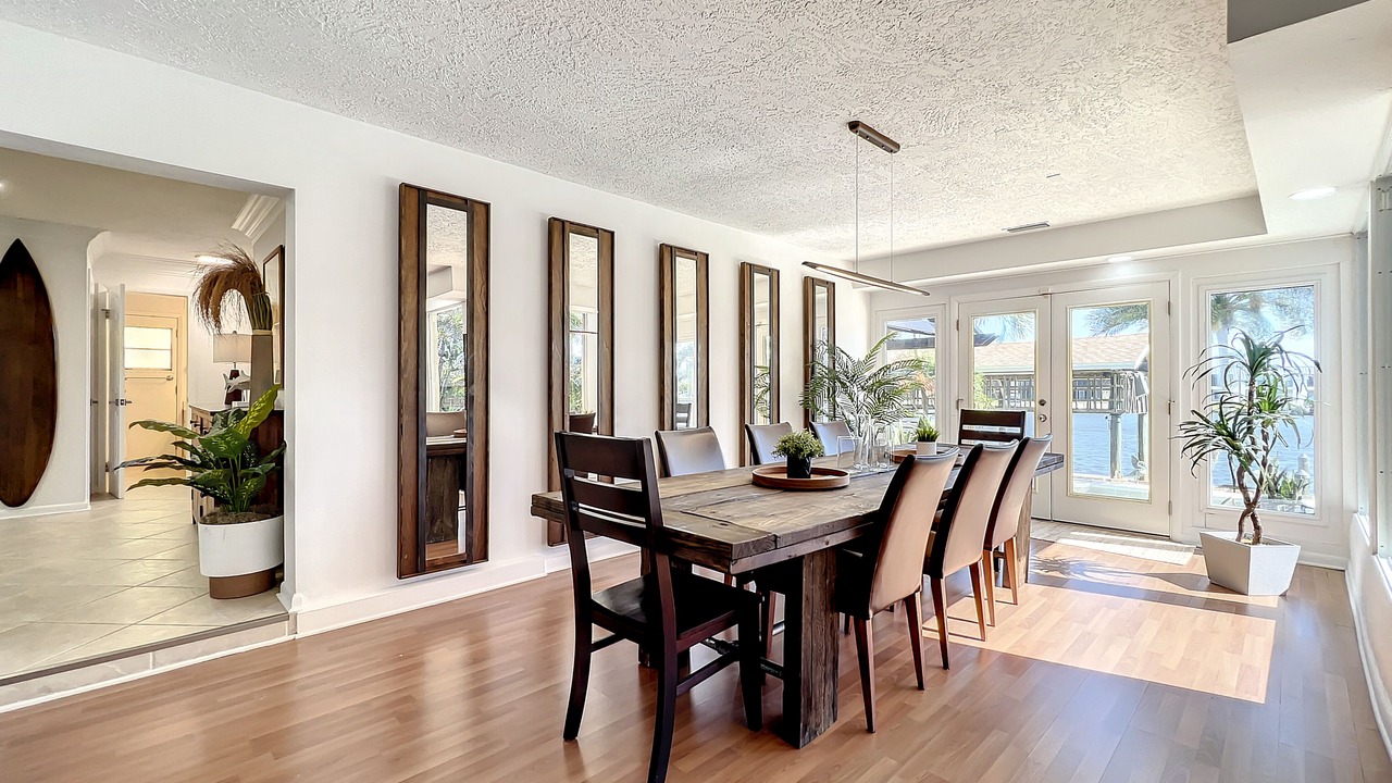 Photo of Others in Cocoa Isles