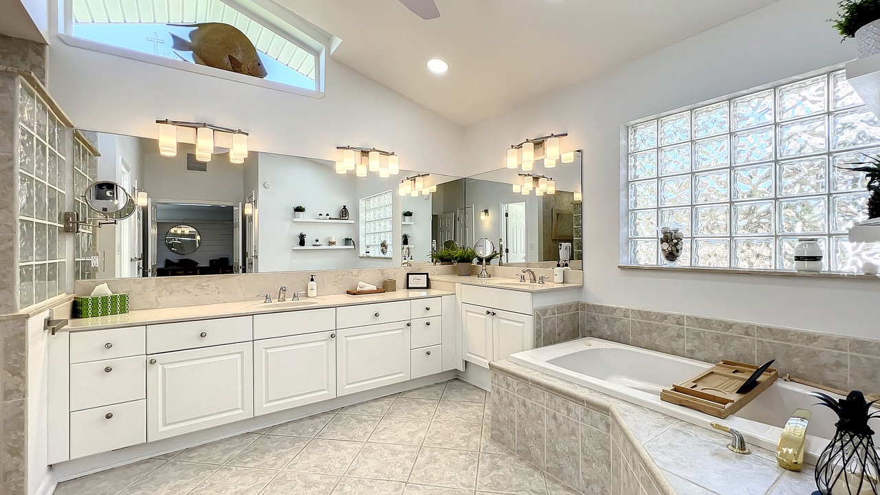 Photo of Bathroom in Cocoa Isles