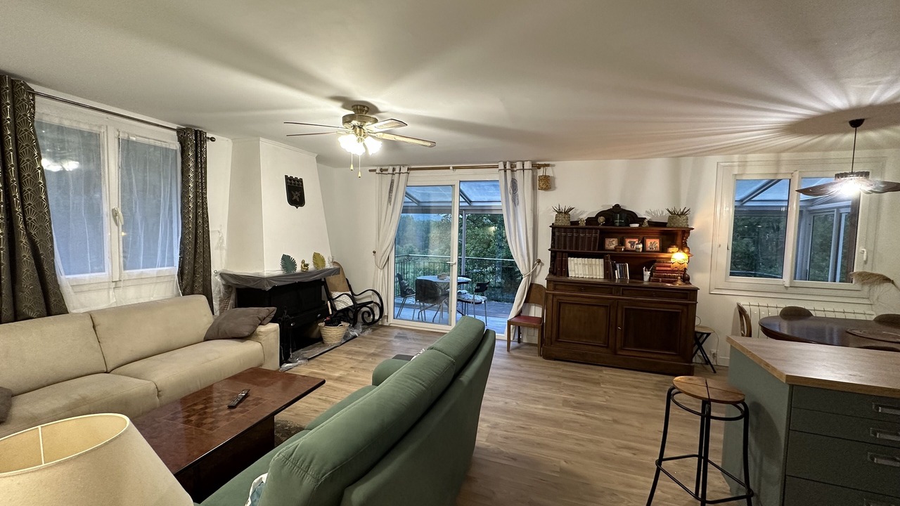 Photo of Livingroom in Molieres-Cavaillac