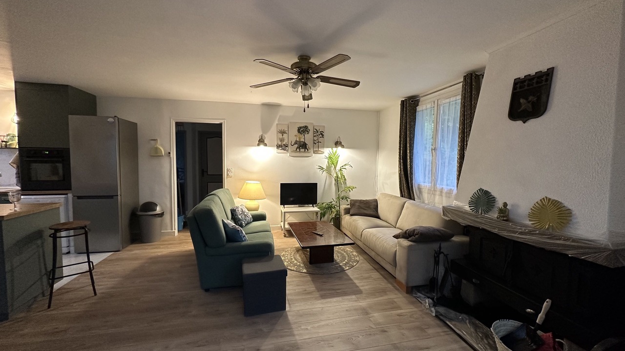 Photo of Livingroom in Molieres-Cavaillac