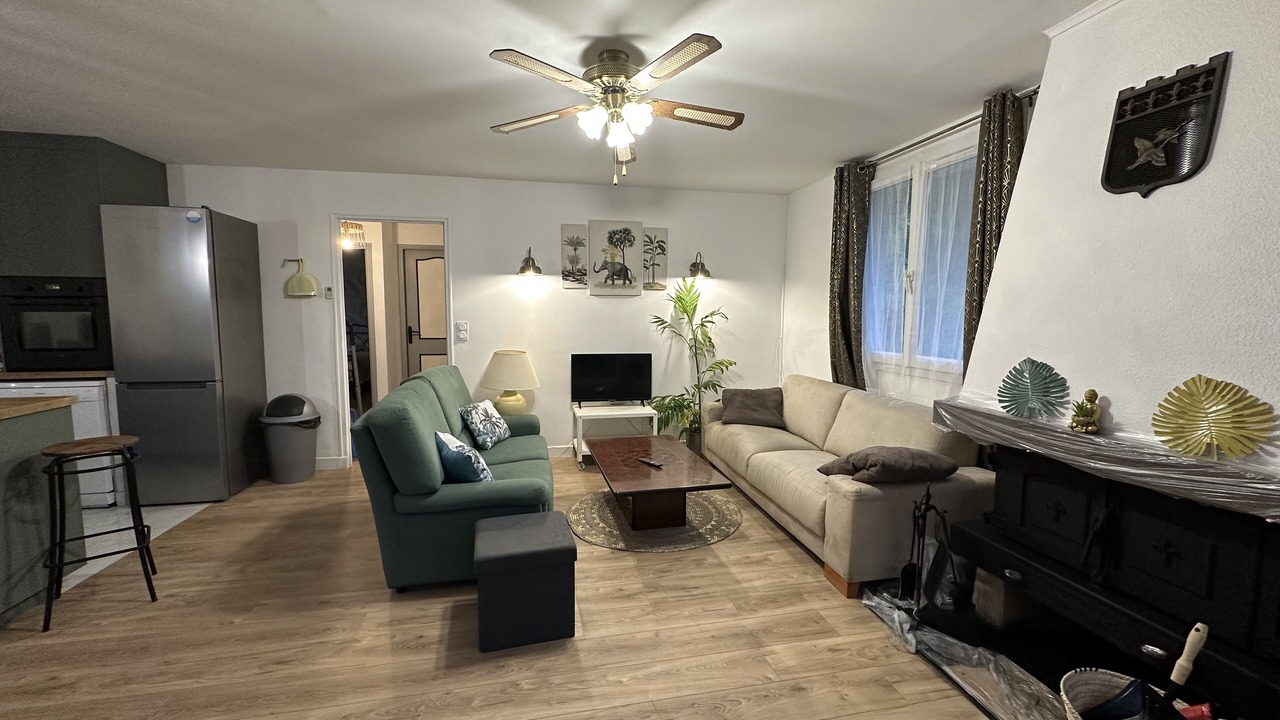 Photo of Livingroom in Molieres-Cavaillac