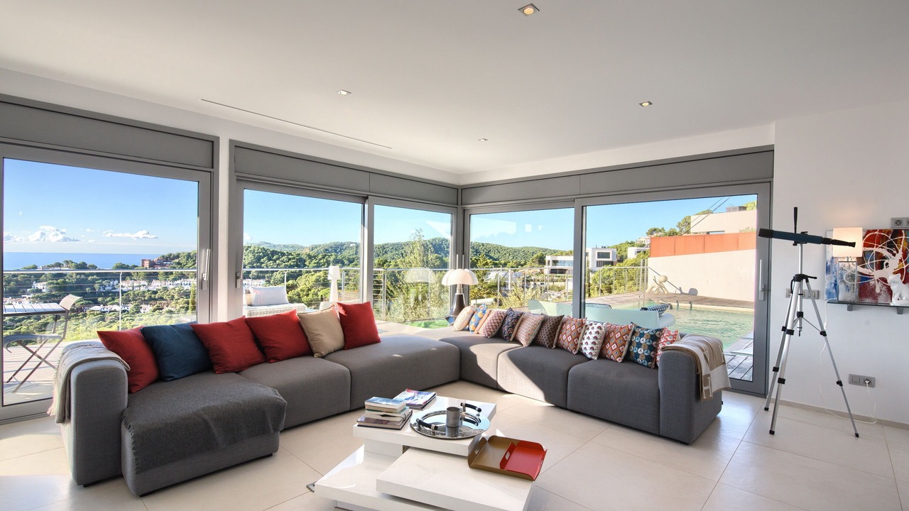 Photo of Livingroom in Tamariu