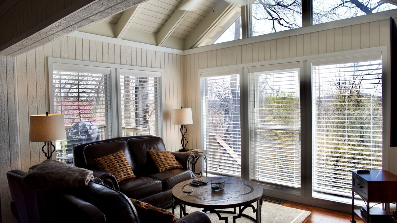 Photo of Livingroom in Sylvan Shores