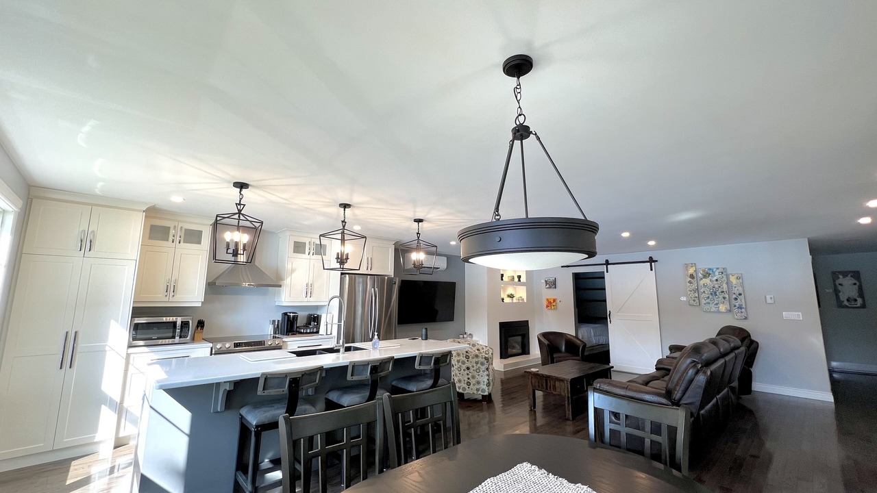 Photo of Others in Front of Yonge