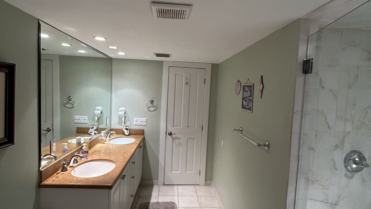 Photo of Bathroom in New Town