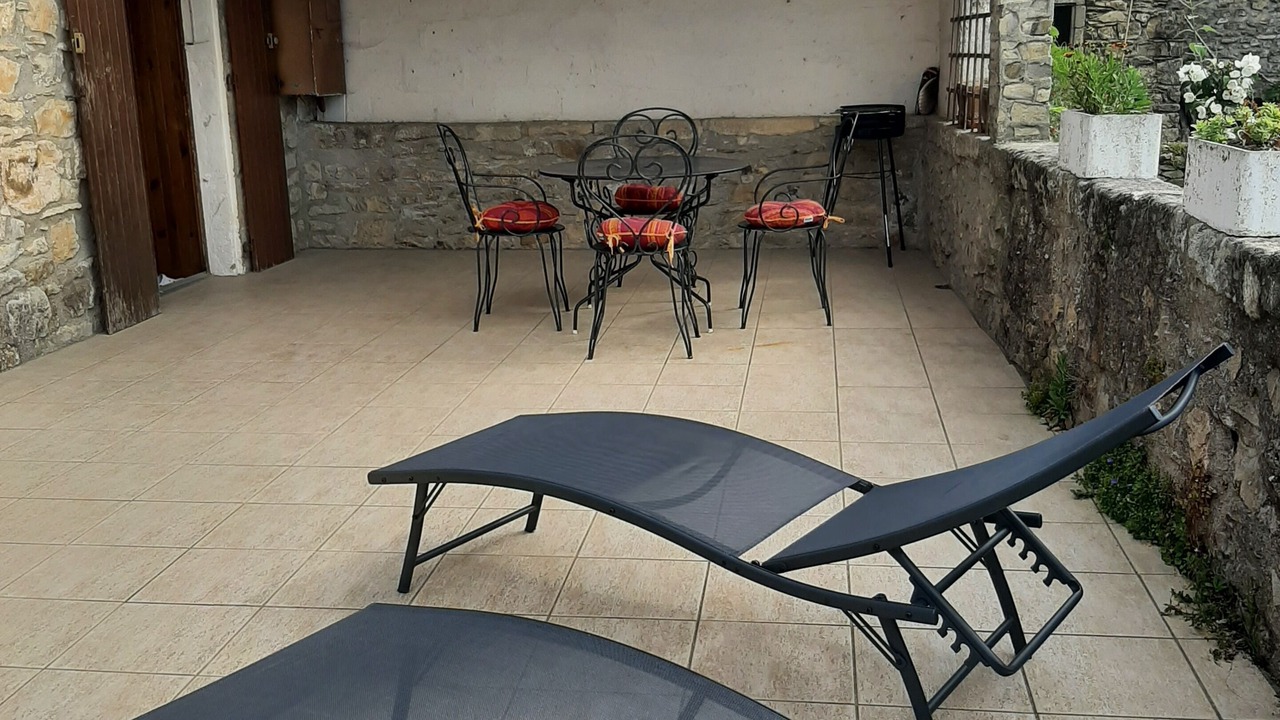 Photo of Patio Balcony in Vesseaux