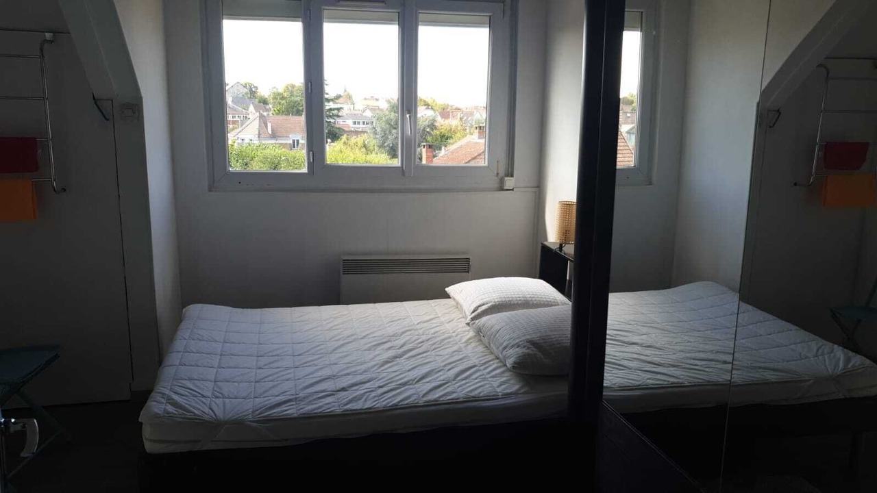Photo of Bedroom in Le Chesnay