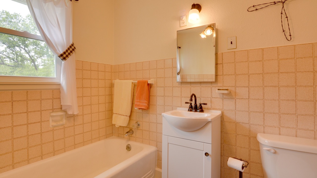 Photo of Bathroom in Sheldon
