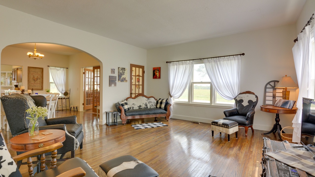 Photo of Livingroom in Sheldon