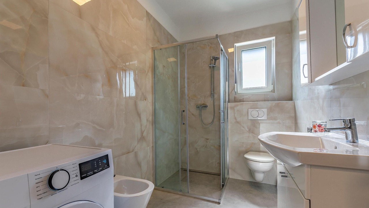 Photo of Bathroom in Skatari