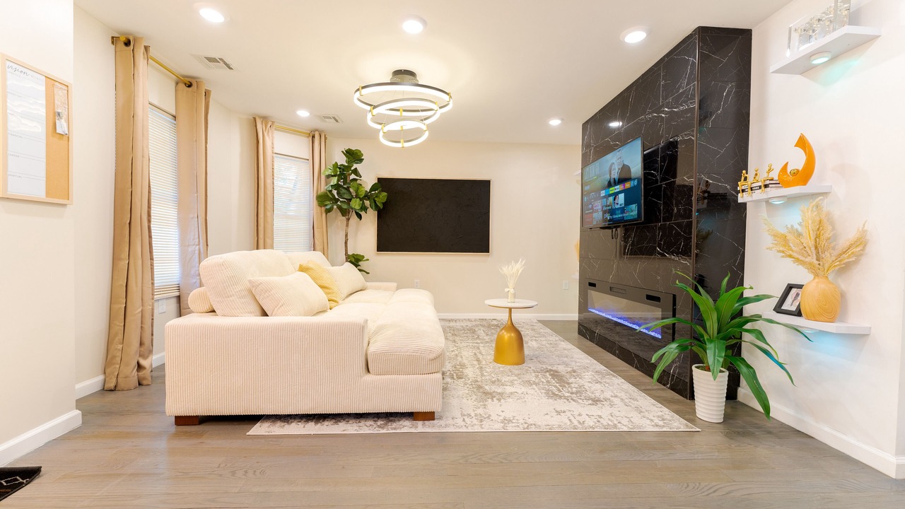 Photo of Livingroom in East Orange