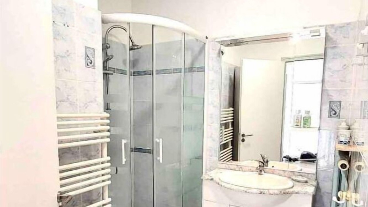 Photo of Bathroom in La Roche-sur-Yon
