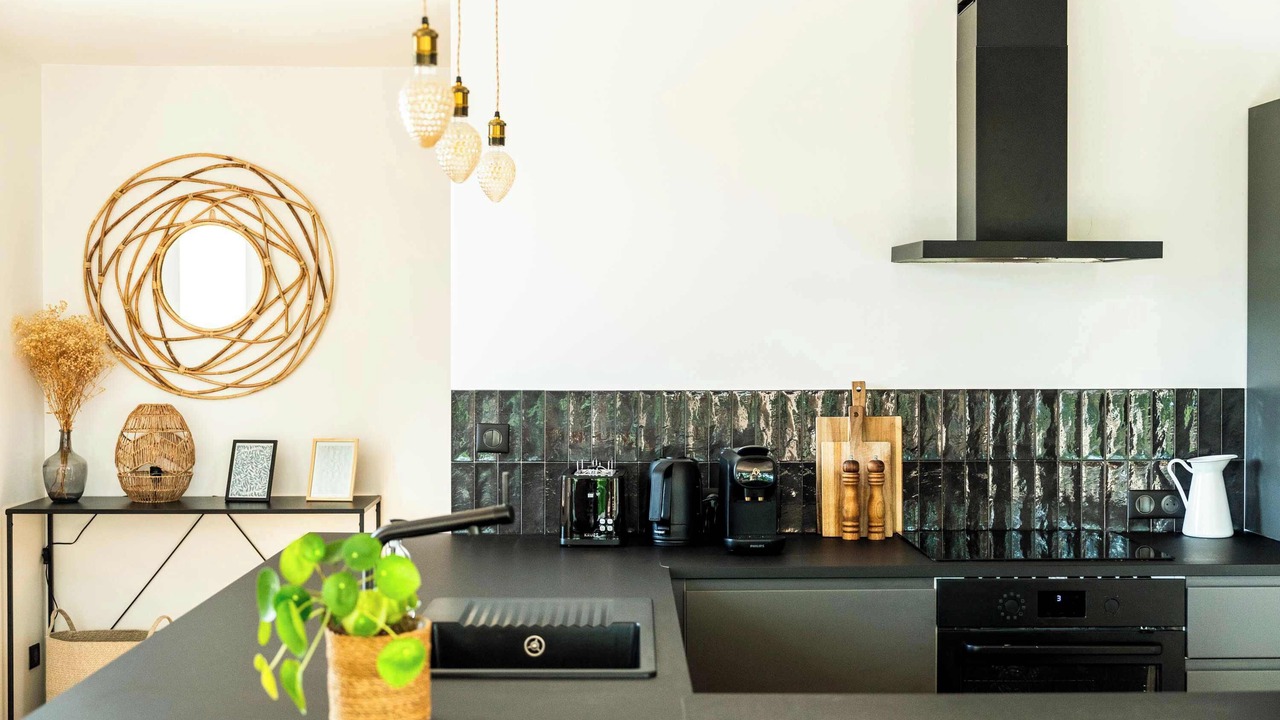 Photo of Others in Premanon