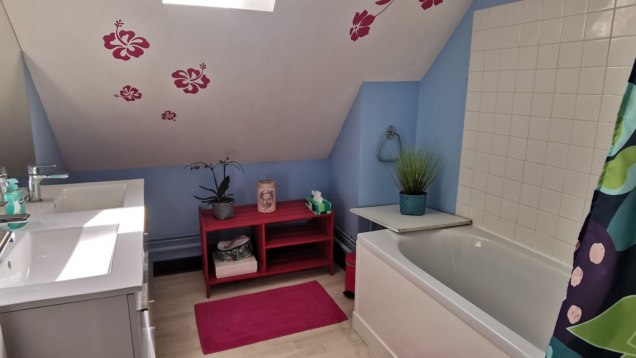 Photo of Bathroom in Romorantin-Lanthenay