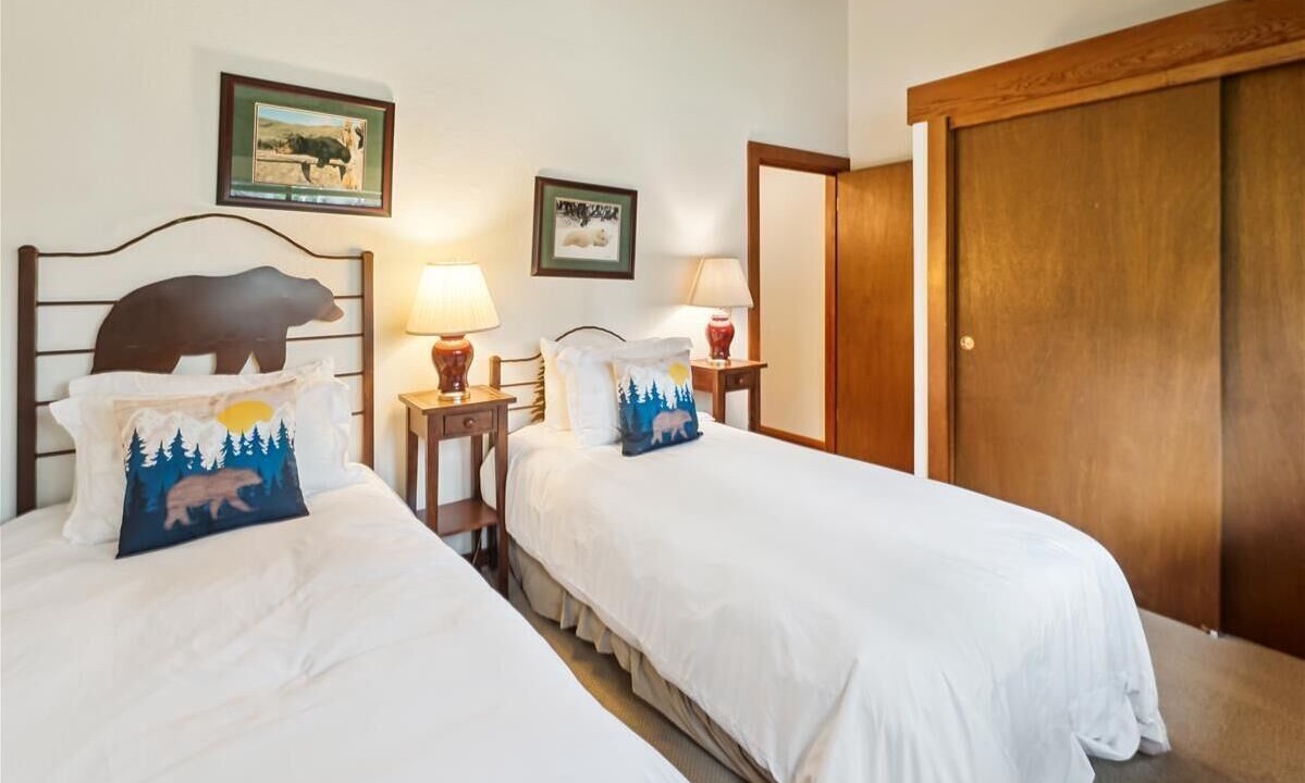 Photo of Bedroom in Tahoe City