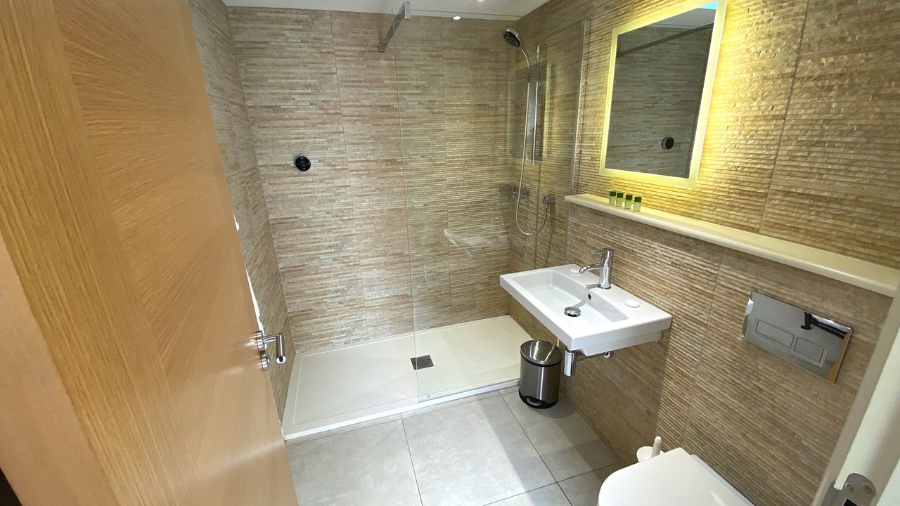 Photo of Bathroom in Nailsworth