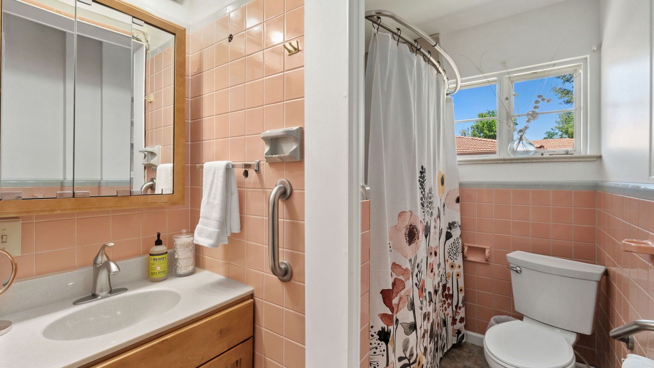 Photo of Bathroom in Cheyenne