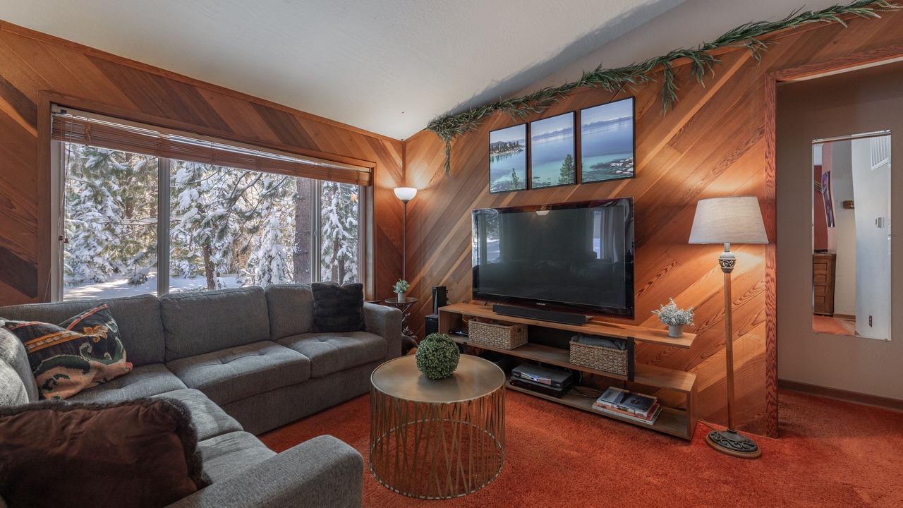 Photo of Livingroom in Ponderosa Palisades