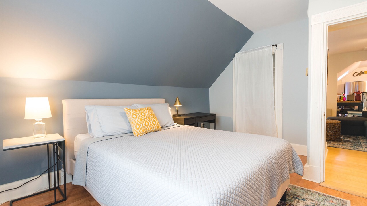 Photo of Bedroom in Back Cove