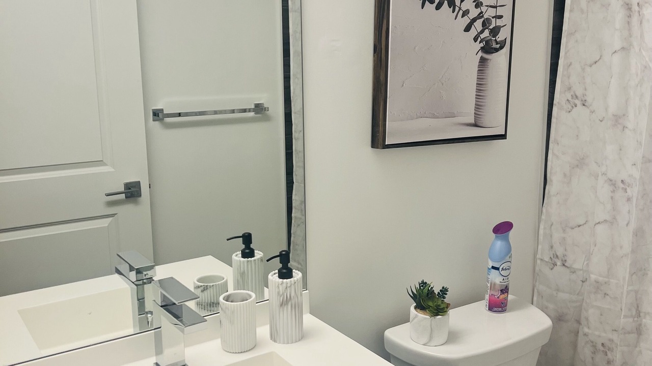 Photo of Bathroom in Garden District