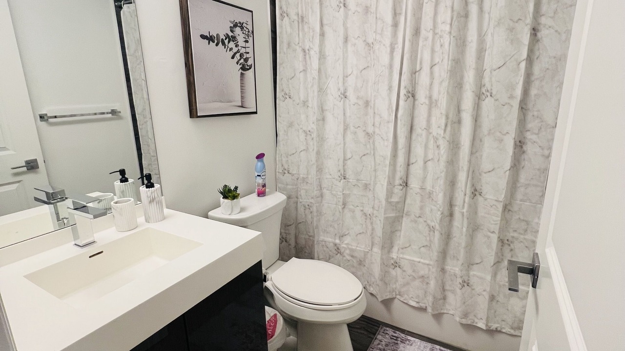 Photo of Bathroom in Garden District