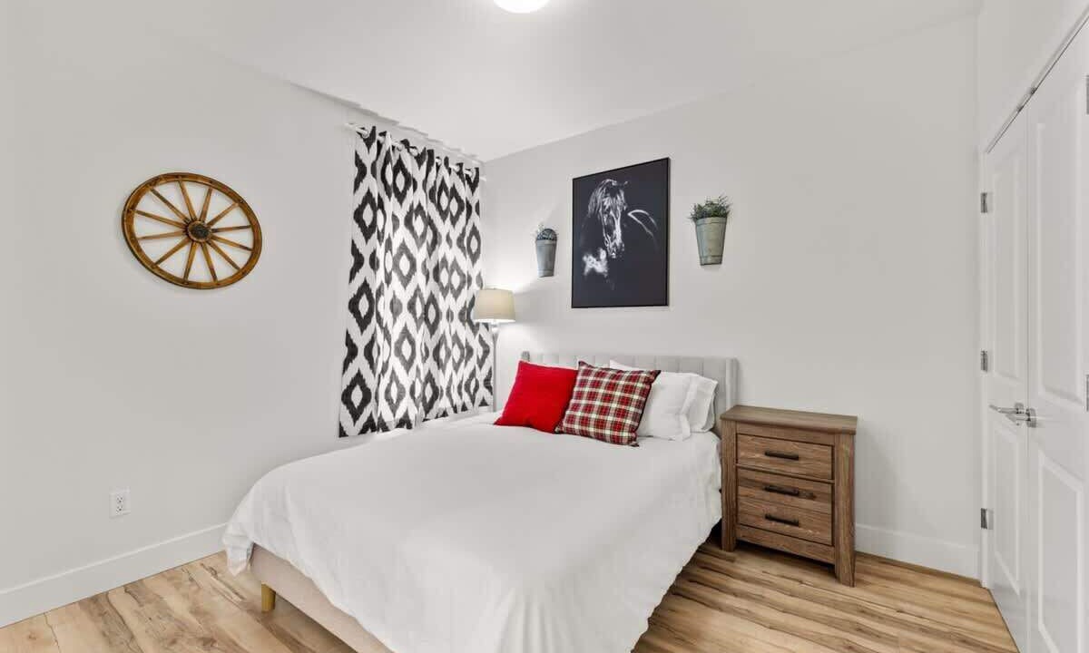 Photo of Bedroom in Downtown Sacramento